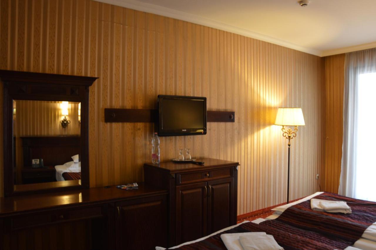 Hotel Obester Debrecen Dış mekan fotoğraf