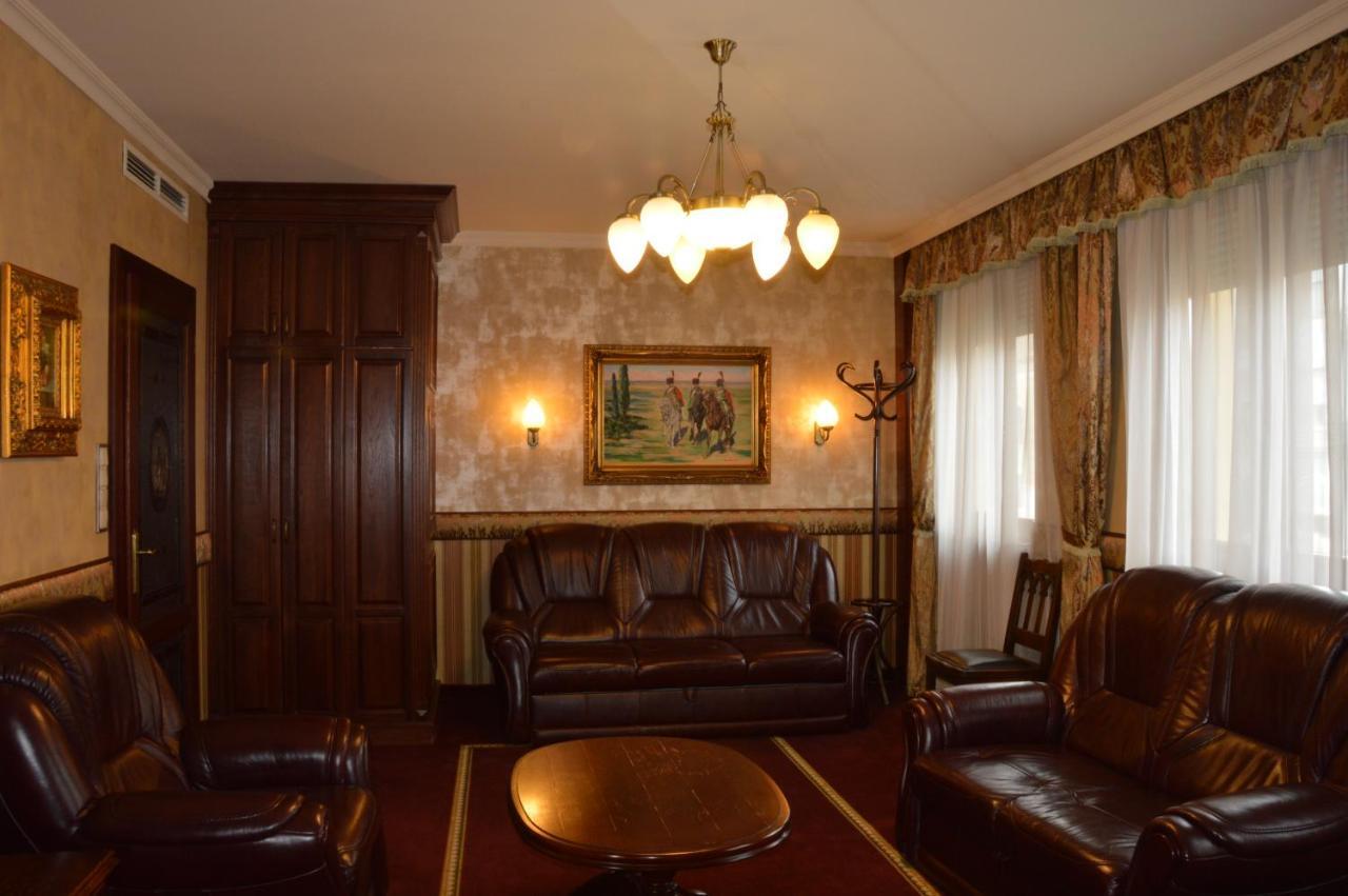 Hotel Obester Debrecen Dış mekan fotoğraf