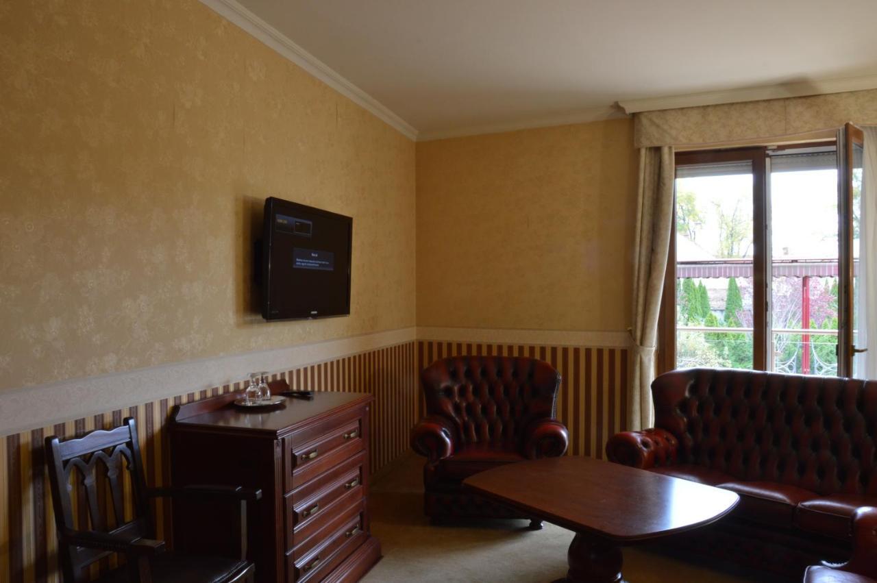 Hotel Obester Debrecen Dış mekan fotoğraf